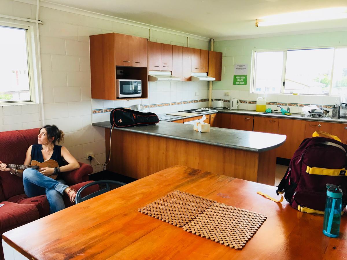 Caloundra Backpackers Vandrehjem Eksteriør billede